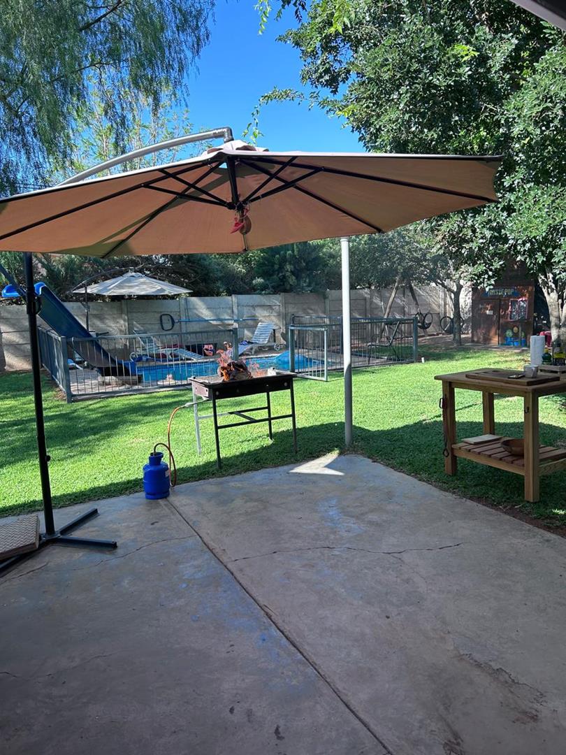 4 Bedroom Property for Sale in Keidebees Northern Cape